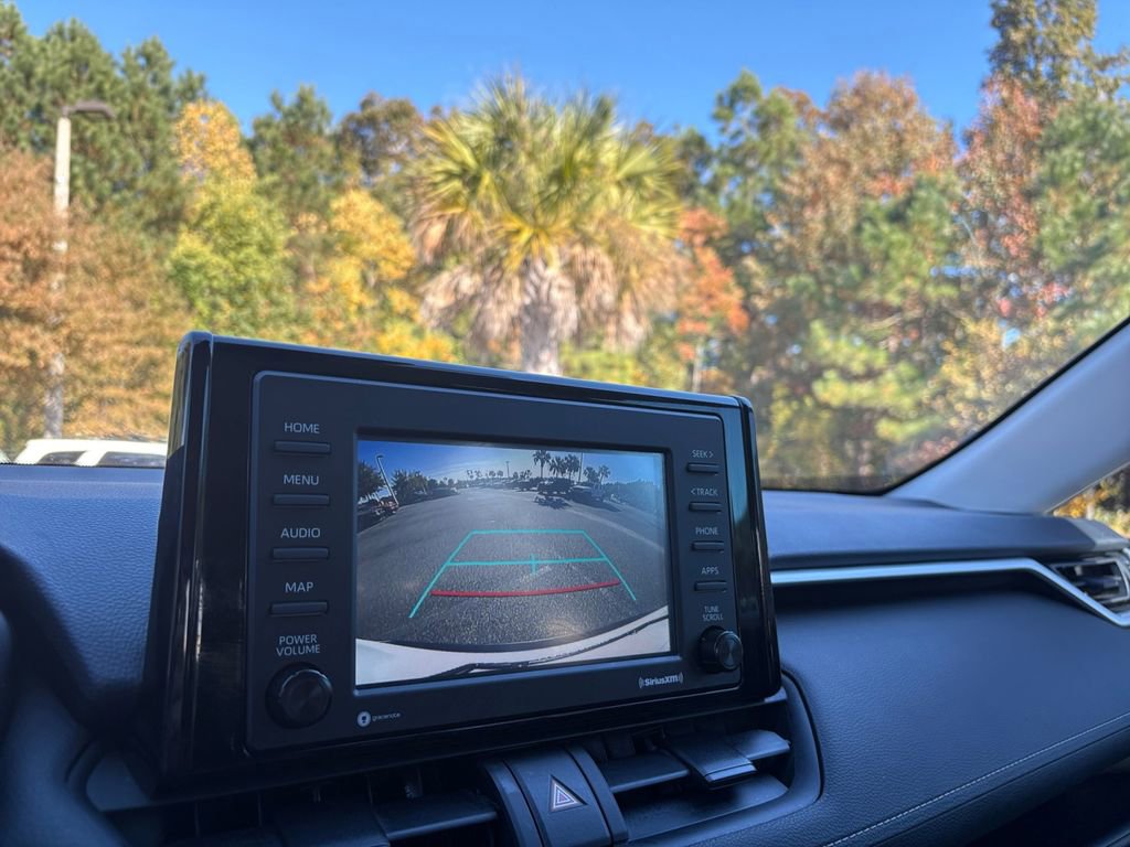 Used 2021 Toyota RAV4 XLE image 16