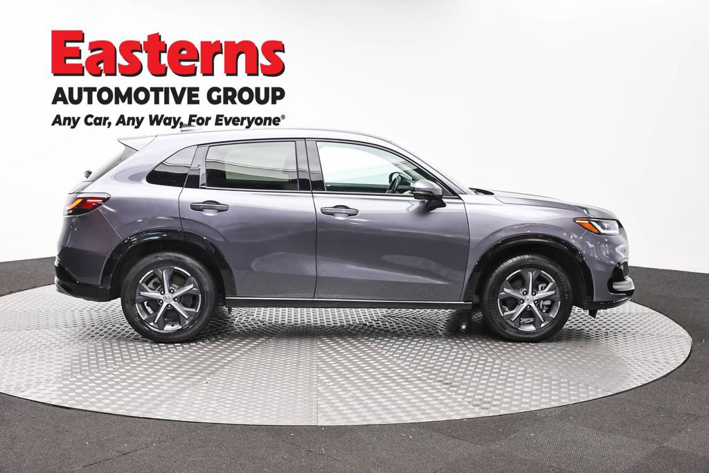 Used 2023 Honda HR-V EX-L image 4