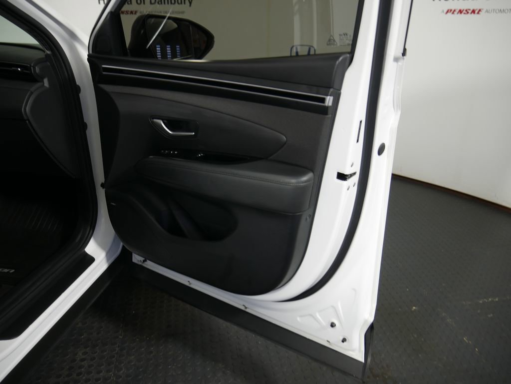 Used 2023 Hyundai Tucson Limited image 6