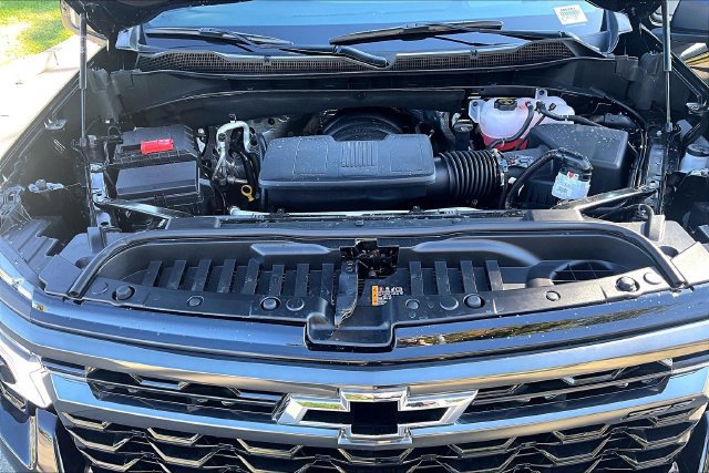 New 2026 Chevrolet Silverado 1500 ZR2 w/ Dark Appearance Package AWD/4WD image 11