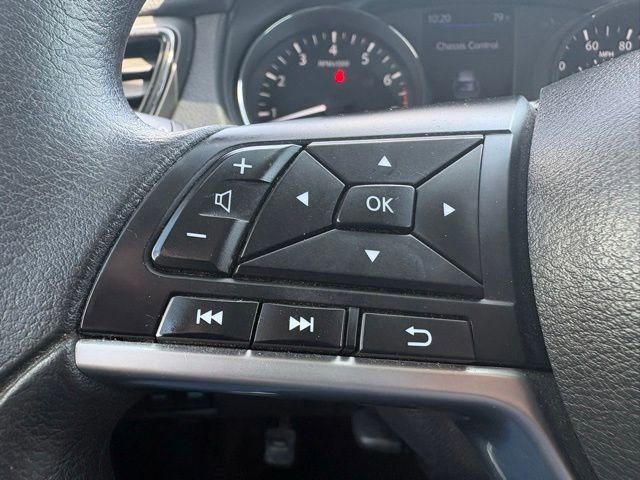 Used 2019 Nissan Rogue S FWD image 21