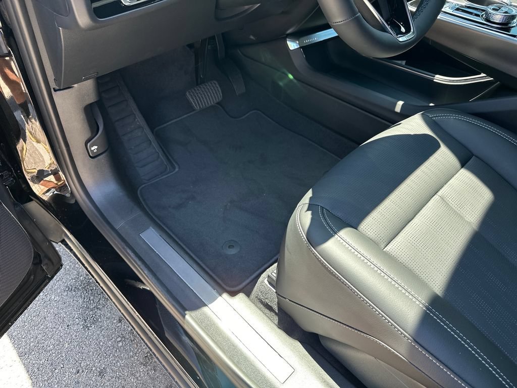 New 2026 Cadillac Lyriq Premium Sport AWD/4WD image 18