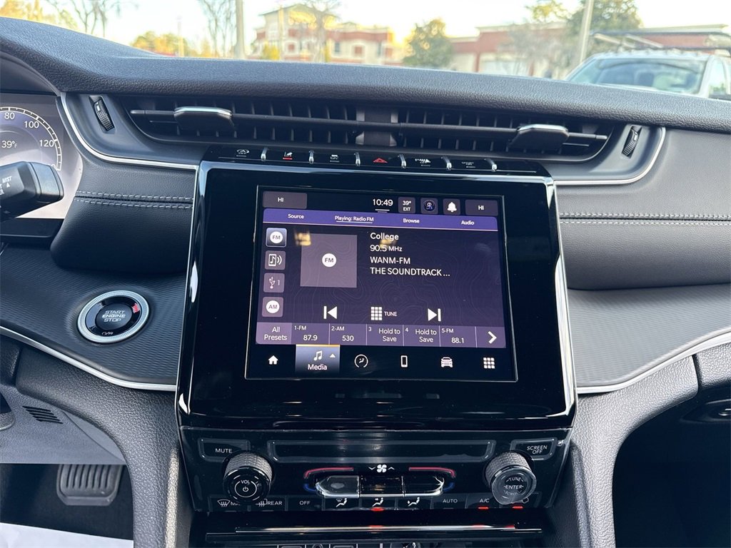 New 2025 Jeep Grand Cherokee L Laredo w/ Trailer Tow Package image 18