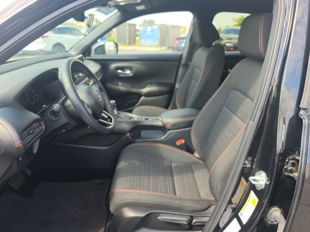 Certified 2025 Honda HR-V Sport image 14