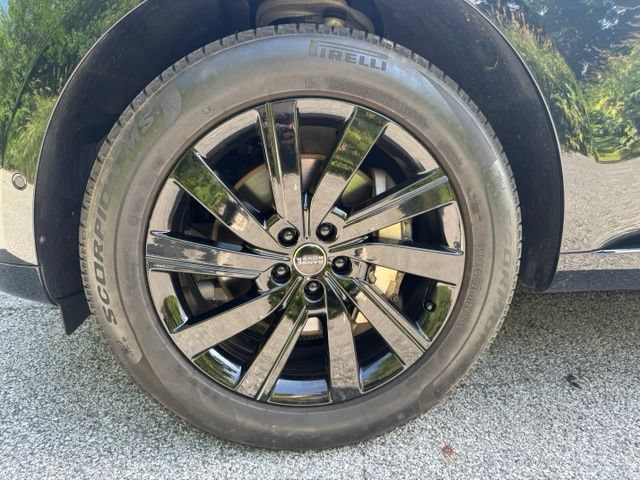 Certified 2025 Land Rover Range Rover SE AWD/4WD image 2