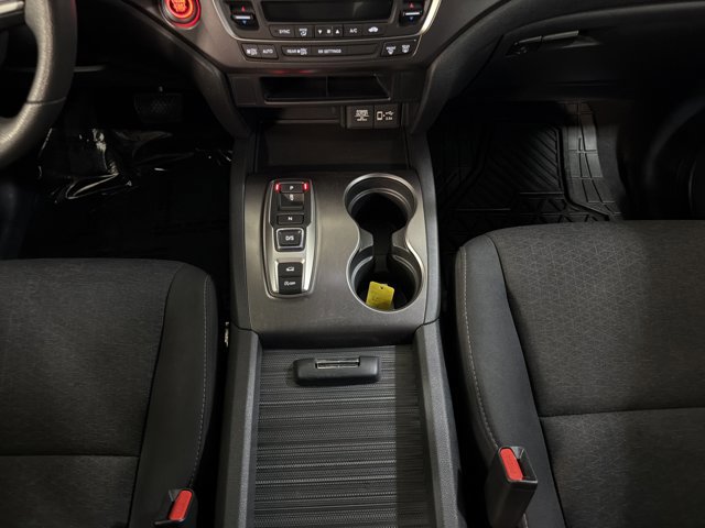 Used 2021 Honda Passport Sport image 33