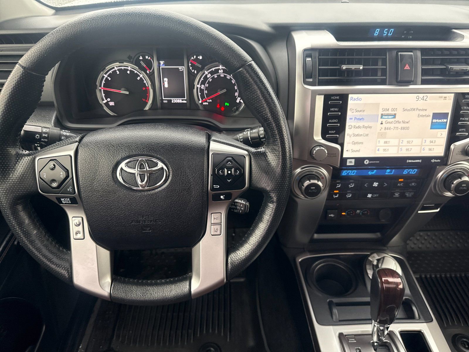 Used 2023 Toyota 4Runner Limited image 15