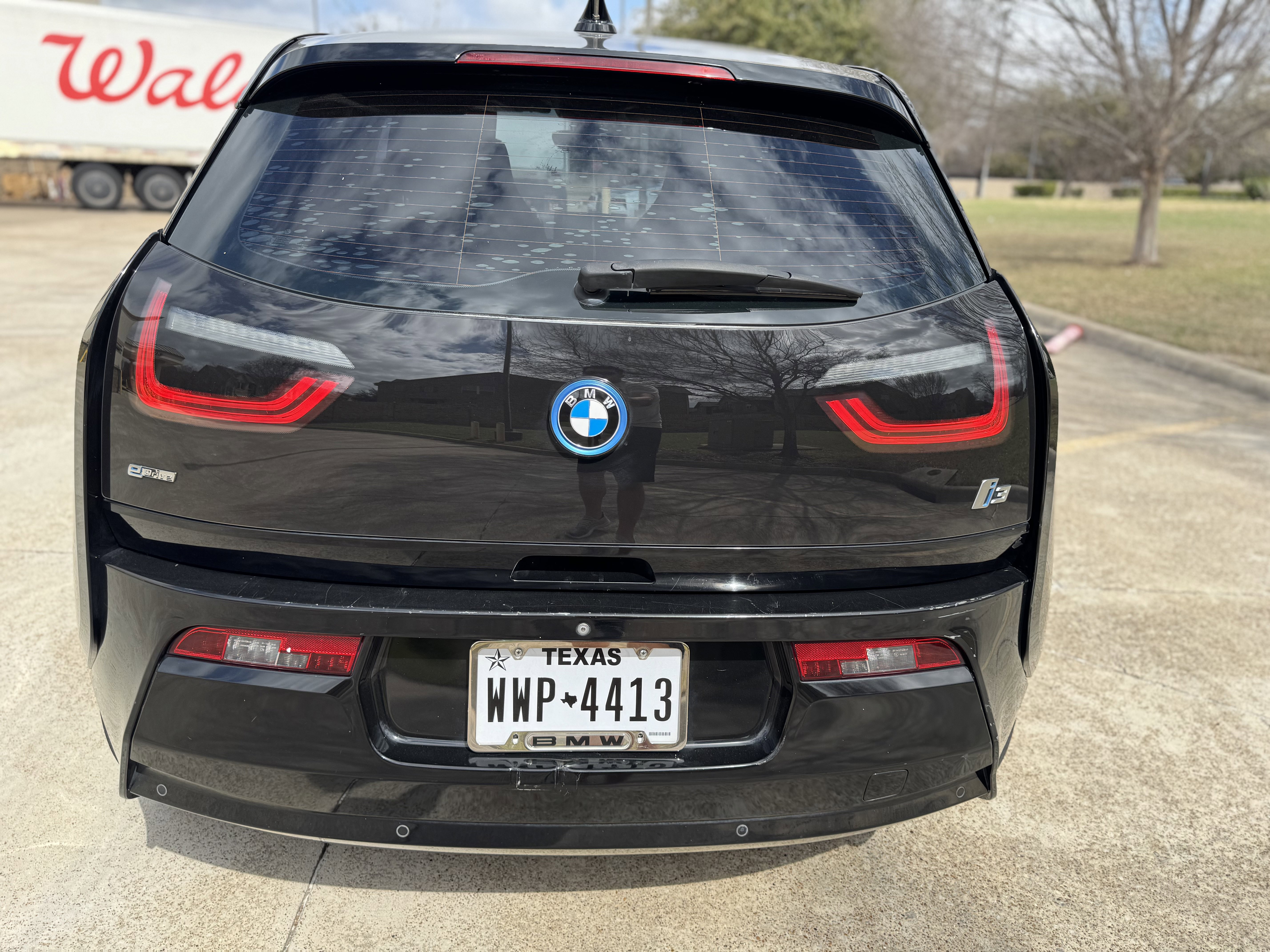 Used 2017 BMW i3 w/ Range Extender image 4