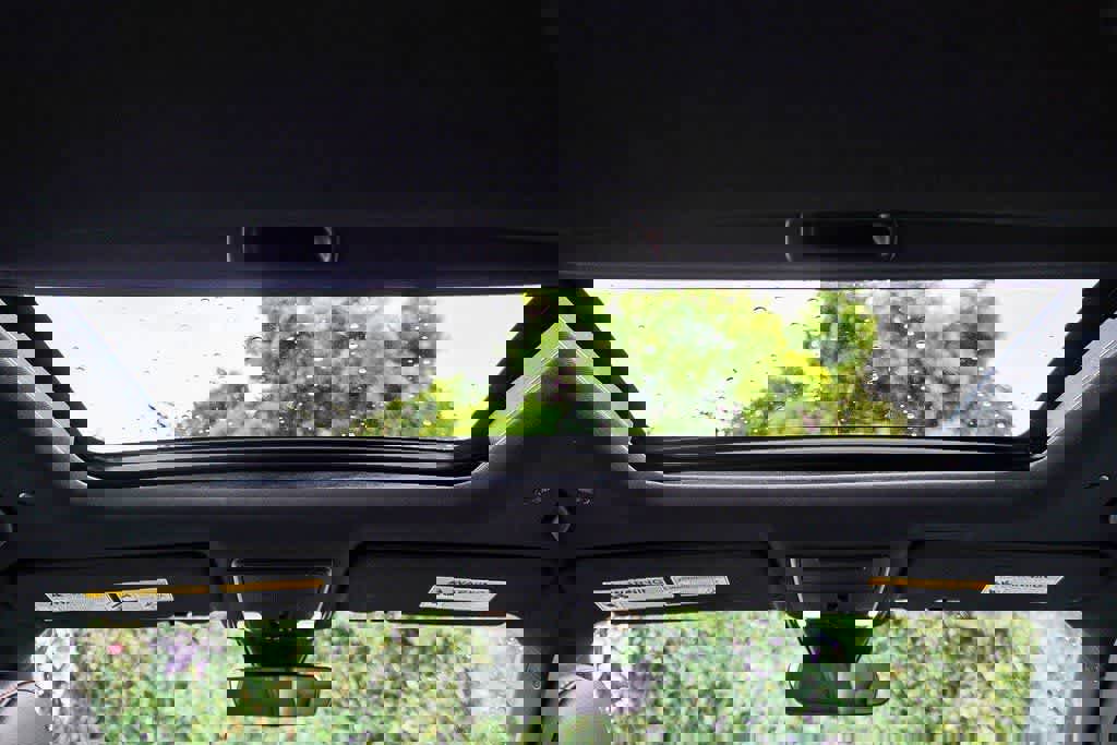 Used 2024 Honda CR-V Sport Touring image 18