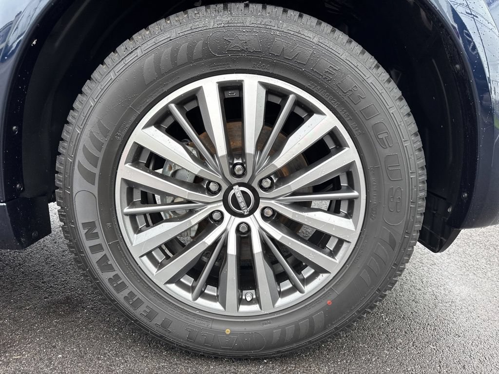 Used 2021 Nissan Armada SL w/ Captain's Chairs Package RWD image 13