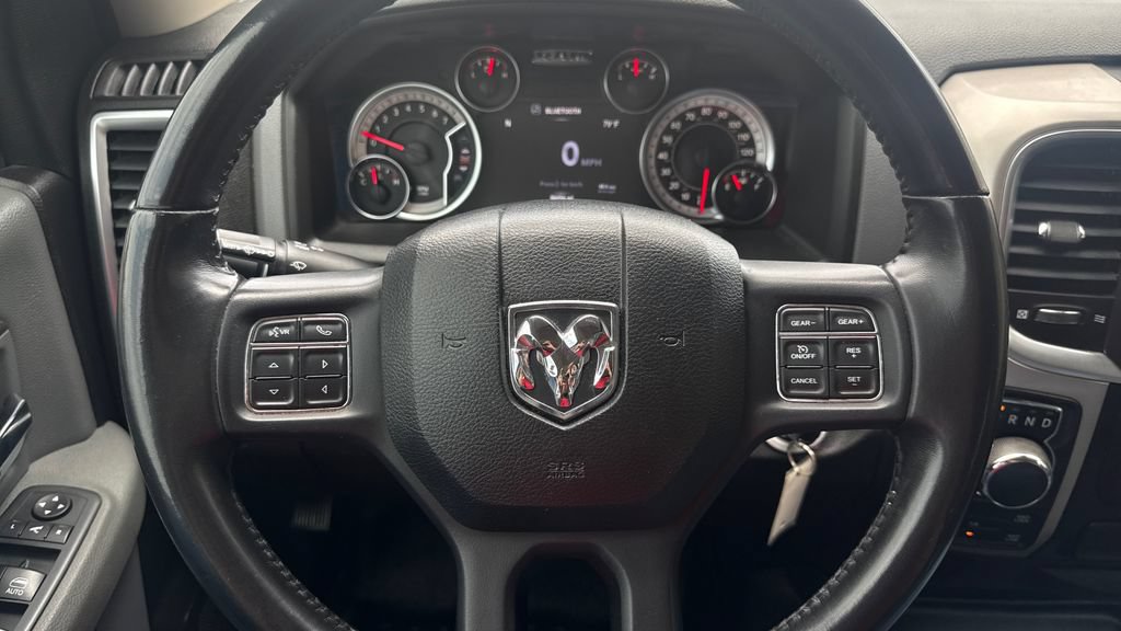 Used 2019 RAM 1500 Classic SLT w/ Luxury Group AWD/4WD image 24