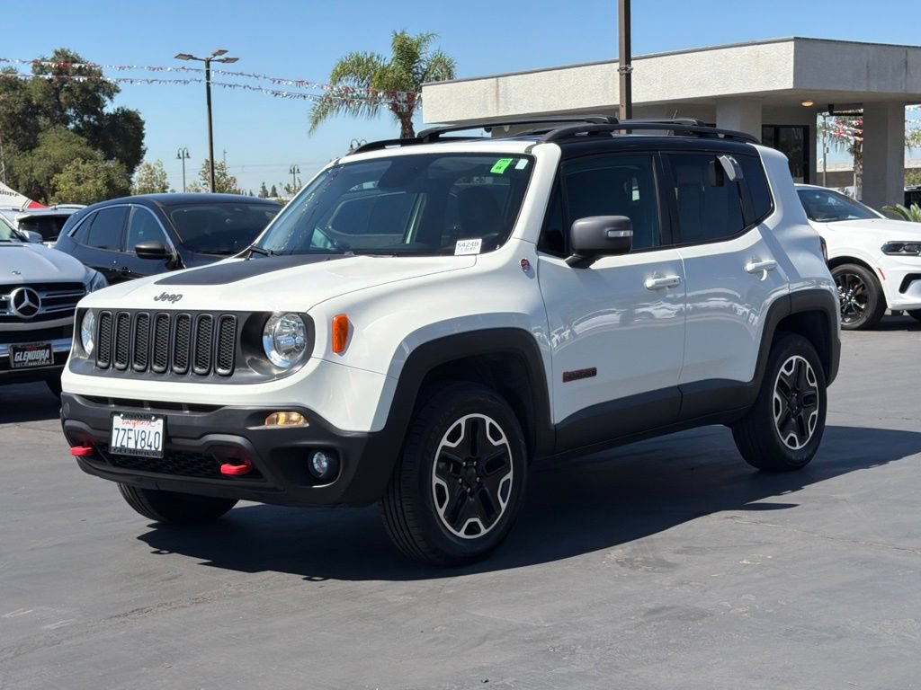 Used 2017 Jeep Renegade Trailhawk AWD/4WD image 5