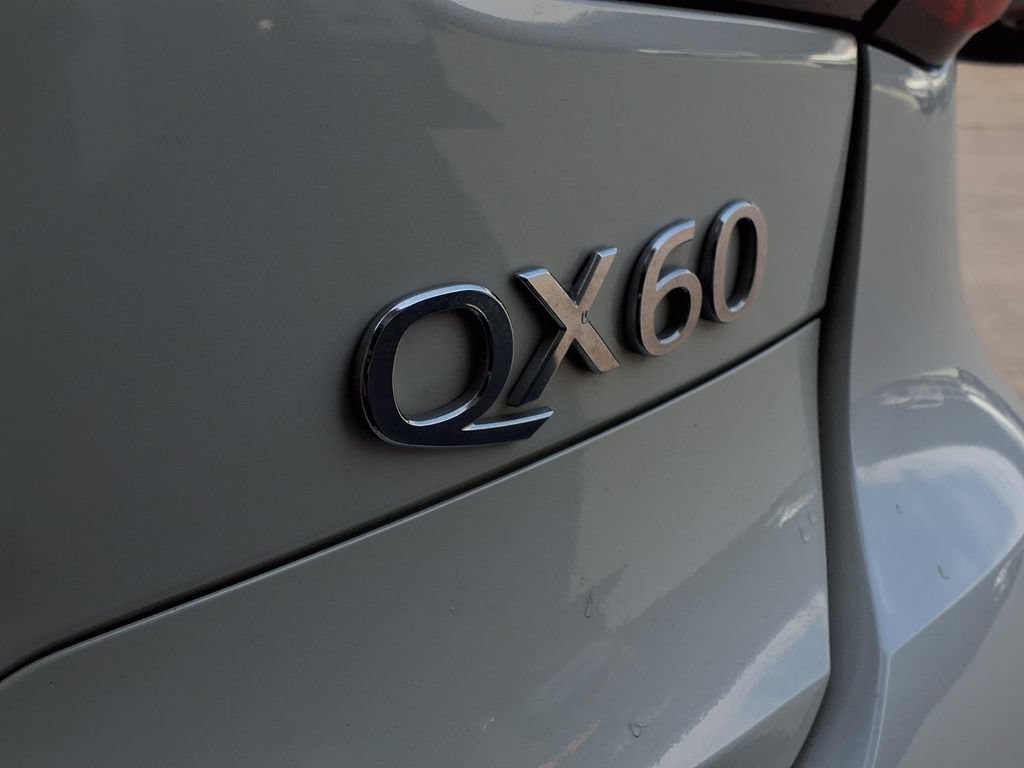 Used 2019 INFINITI QX60 Luxe w/ Essential Package AWD/4WD image 9