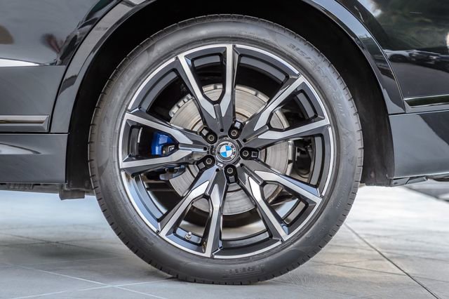 Used 2019 BMW X7 xDrive40i w/ Premium Package image 16