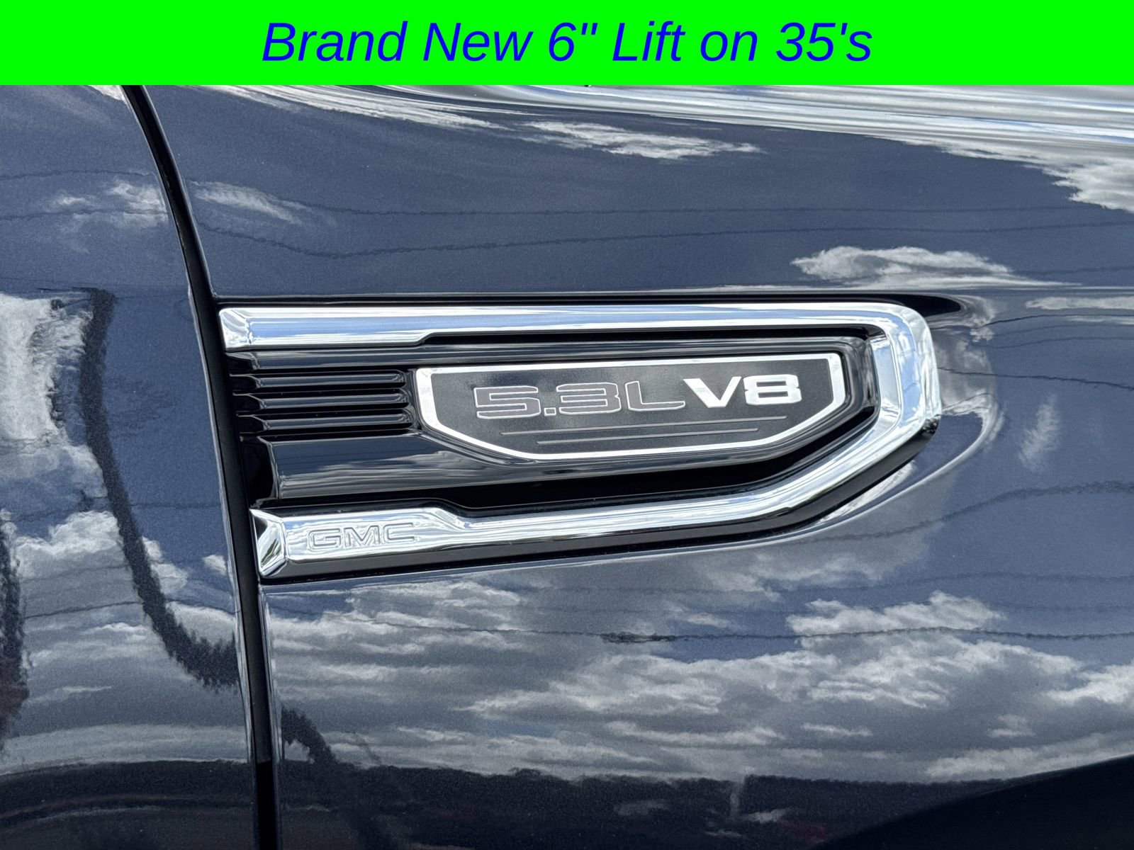 Used 2025 GMC Sierra 1500 SLT AWD/4WD image 11