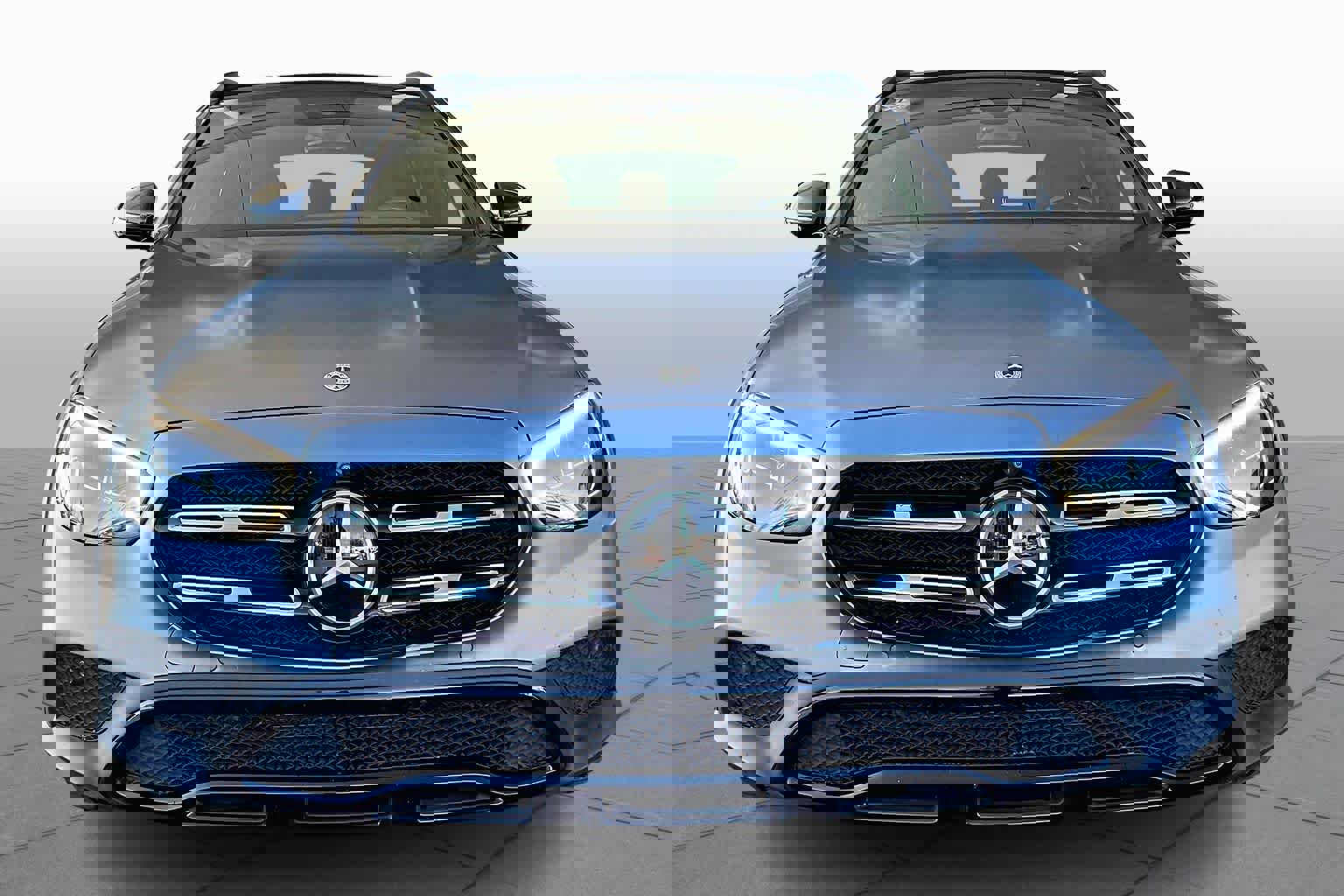 Used 2023 Mercedes-Benz E 450 4MATIC All-Terrain Wagon image 3