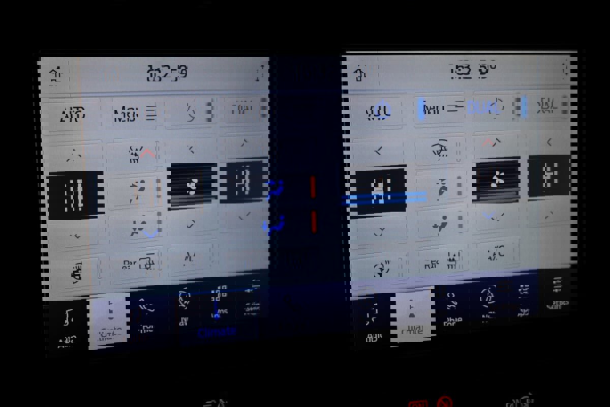 Used 2020 Ford F350 Platinum w/ FX4 Off-Road Package image 55