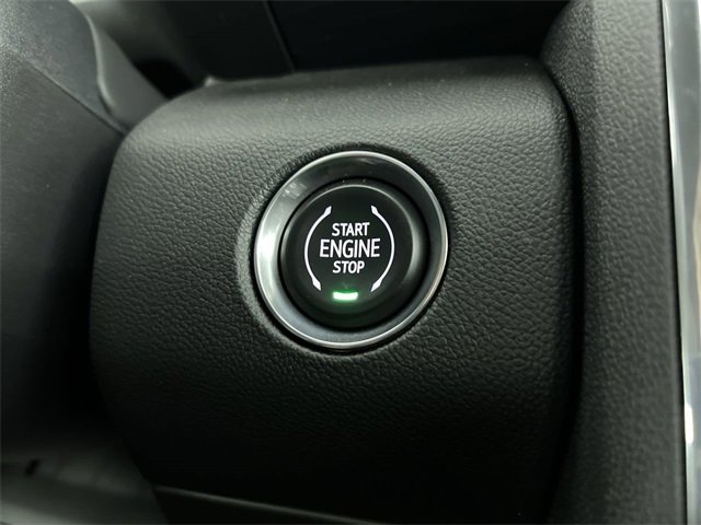 Used 2025 GMC Acadia Elevation image 17