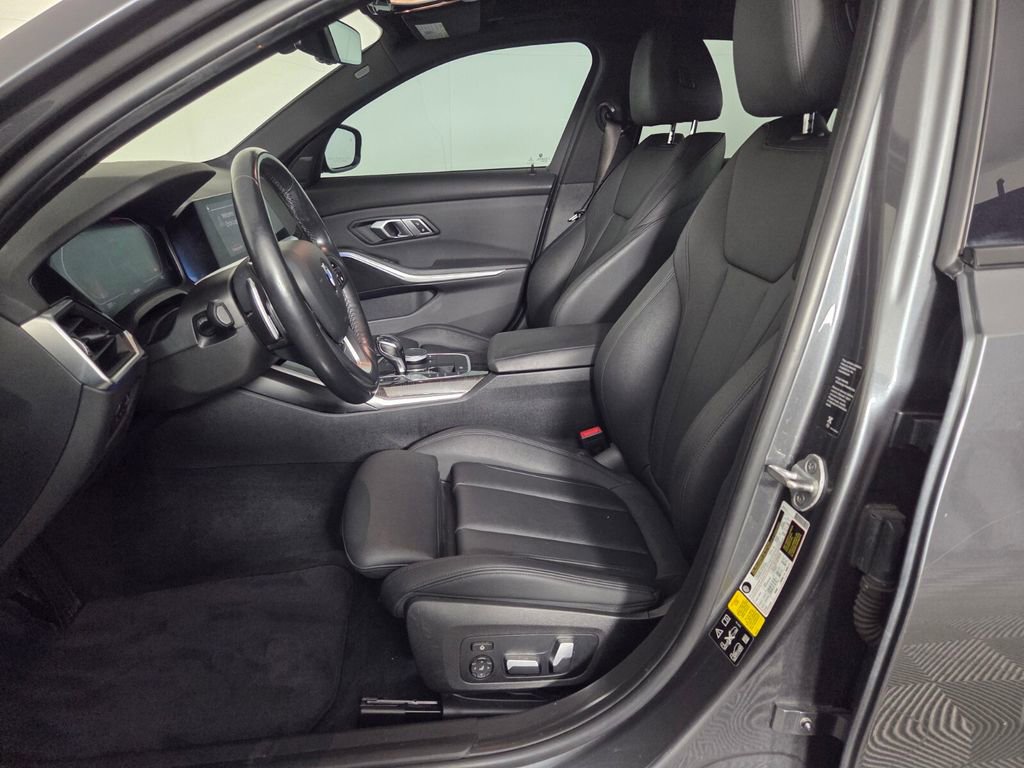 Used 2020 BMW 330i xDrive Sedan w/ Premium Package image 12