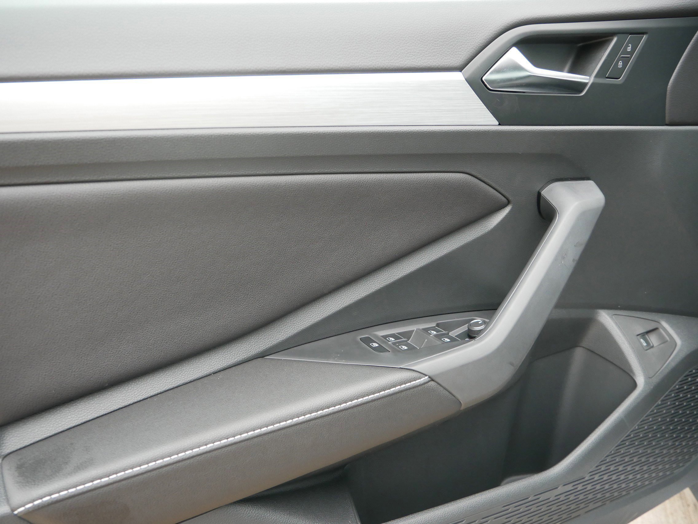 New 2025 Volkswagen Jetta Sport image 4