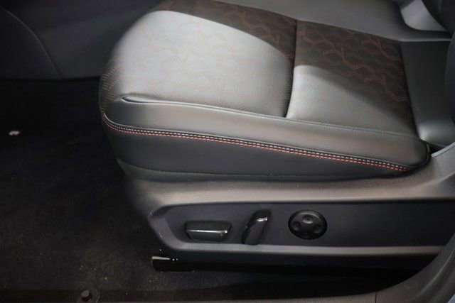 New 2026 Nissan Sentra SR w/ SR Premium Package image 13