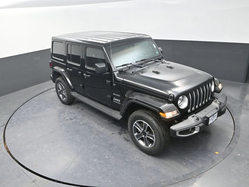 Used 2023 Jeep Wrangler Sahara w/ Cold Weather Group image 14
