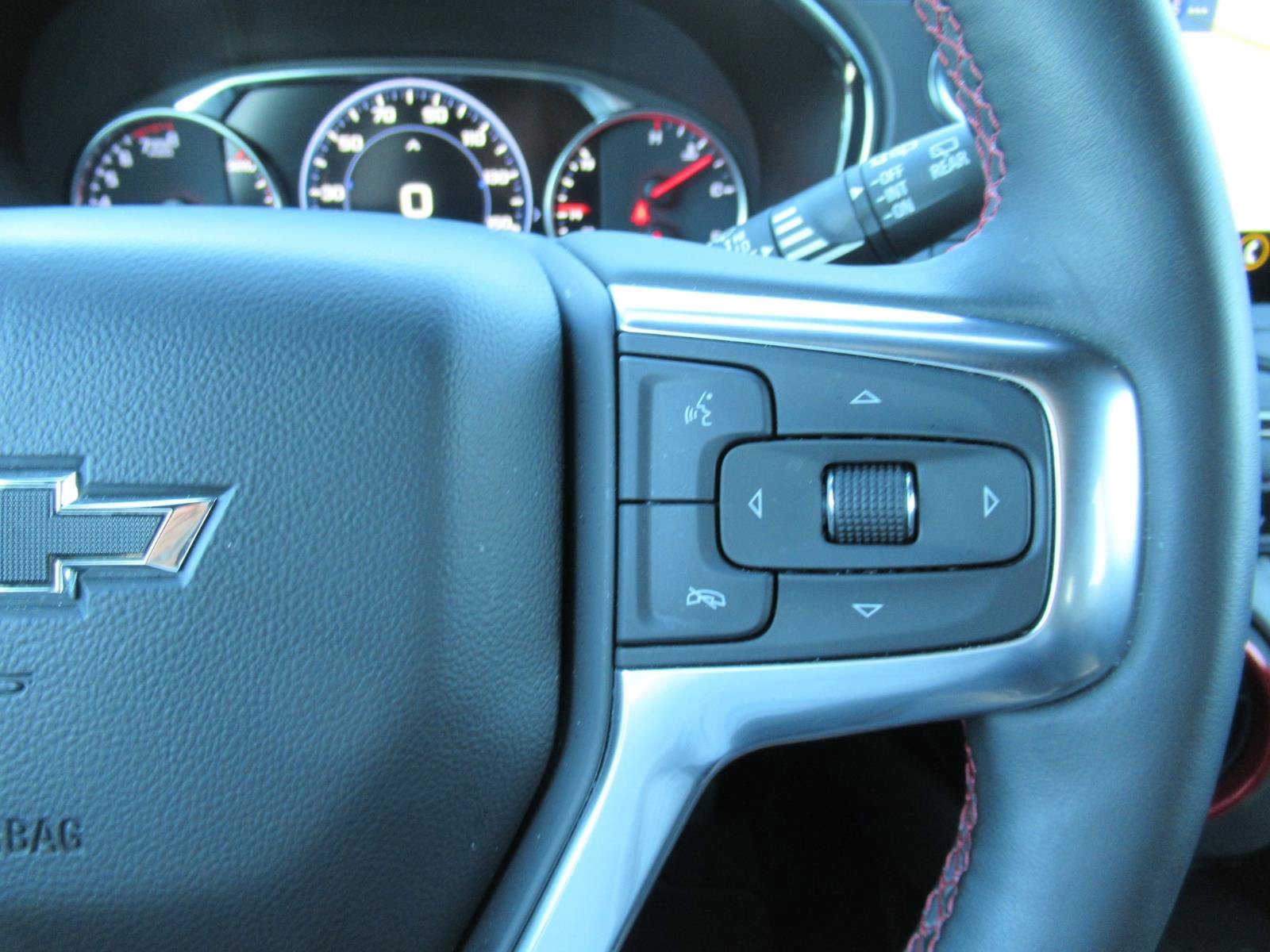 Used 2023 Chevrolet Blazer RS w/ Driver Confidence II Package FWD image 23