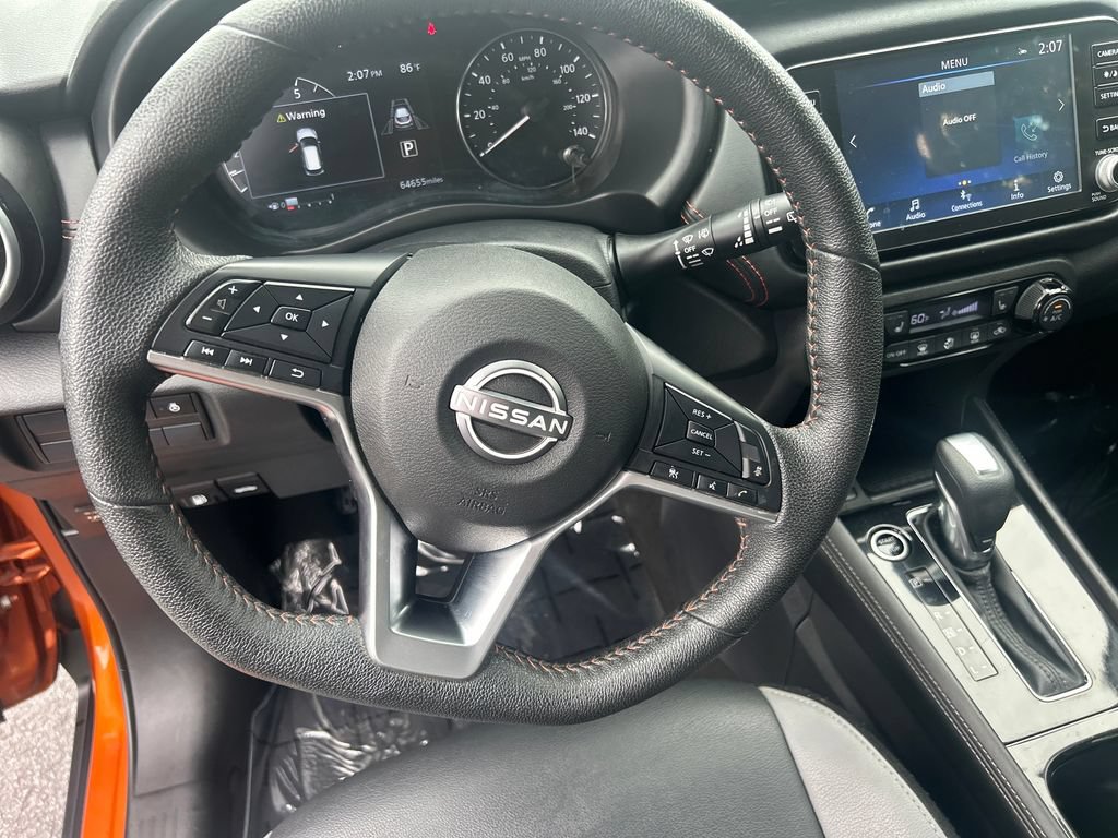 Used 2023 Nissan Kicks SR w/ SR Premium Package FWD image 17