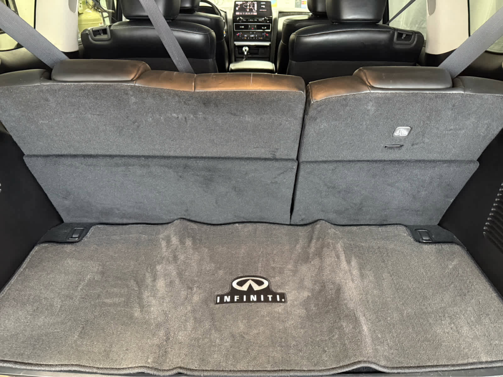 Used 2024 INFINITI QX80 Luxe w/ Cargo Package image 28
