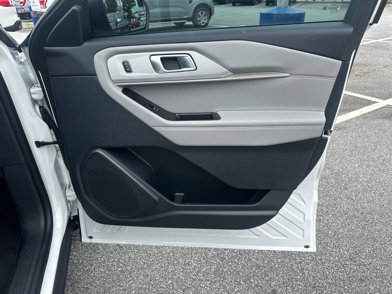 New 2026 Ford Explorer Active w/ Active Comfort Package RWD image 14