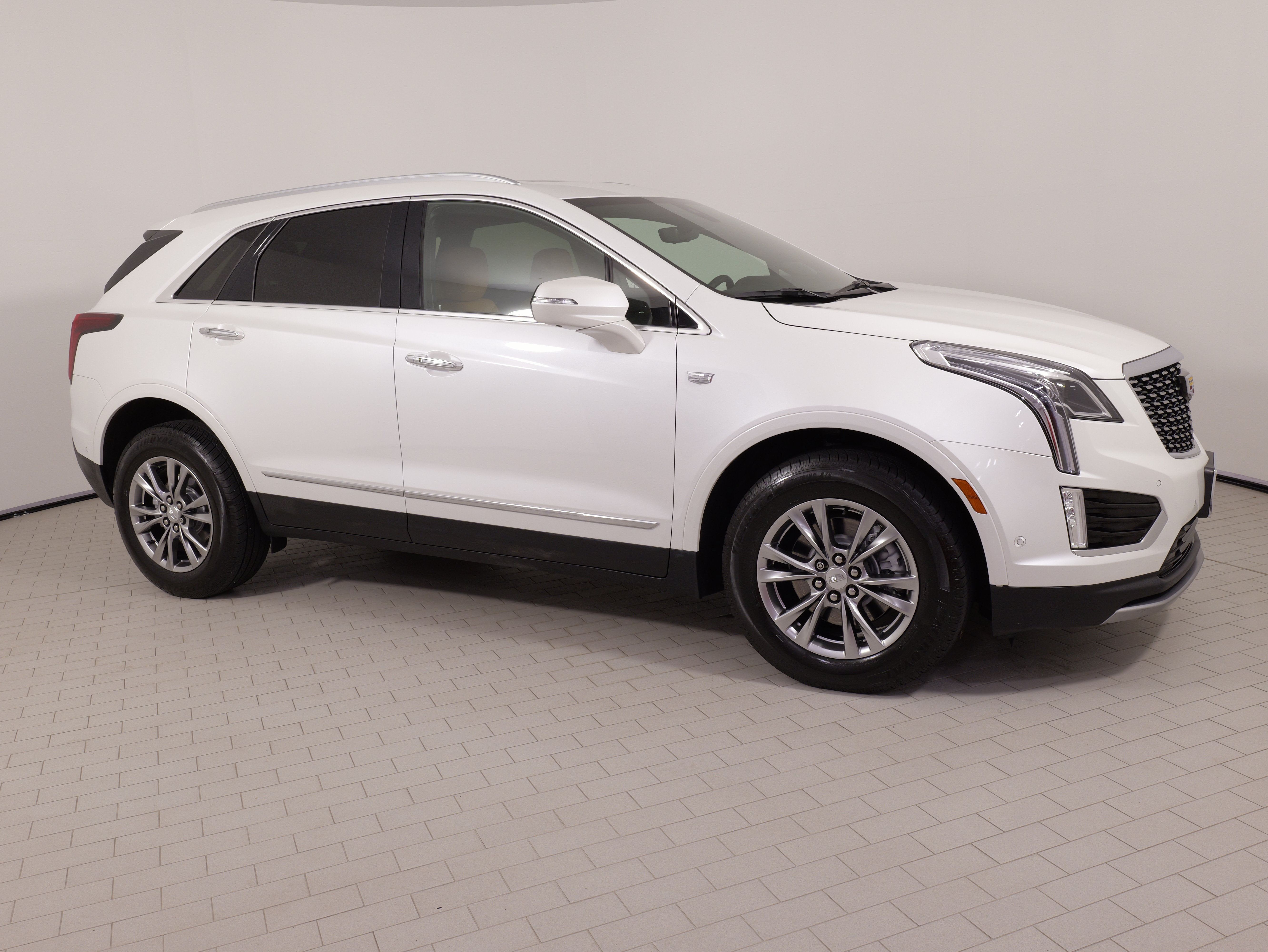 Used 2021 Cadillac XT5 Premium Luxury AWD/4WD image 8