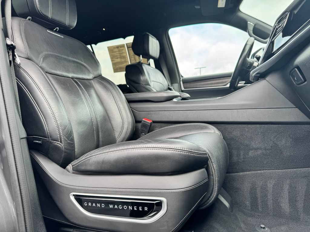 Used 2022 Jeep Grand Wagoneer Series I AWD/4WD image 10