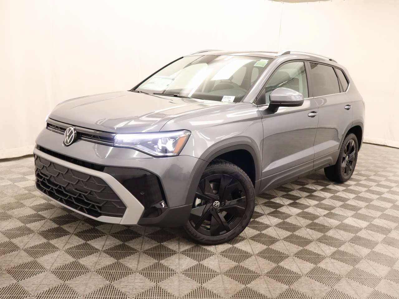 New 2026 Volkswagen Taos SE