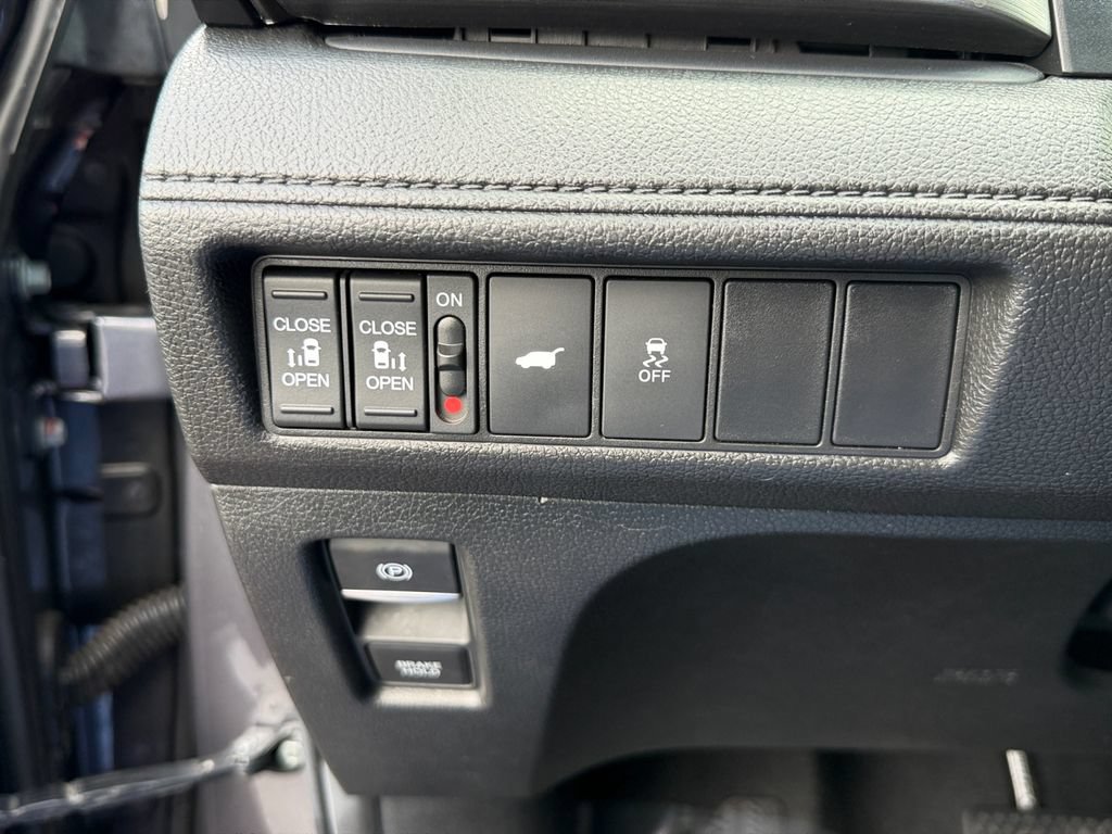 Used 2025 Honda Odyssey EX-L image 31