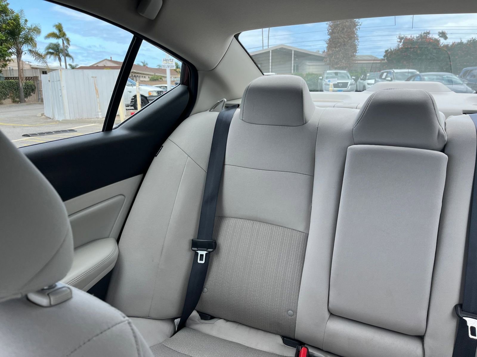 Used 2025 Nissan Altima 2.5 SV FWD image 40