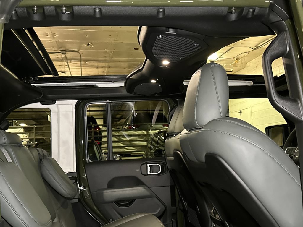 Used 2024 Jeep Wrangler High Altitude AWD/4WD image 14