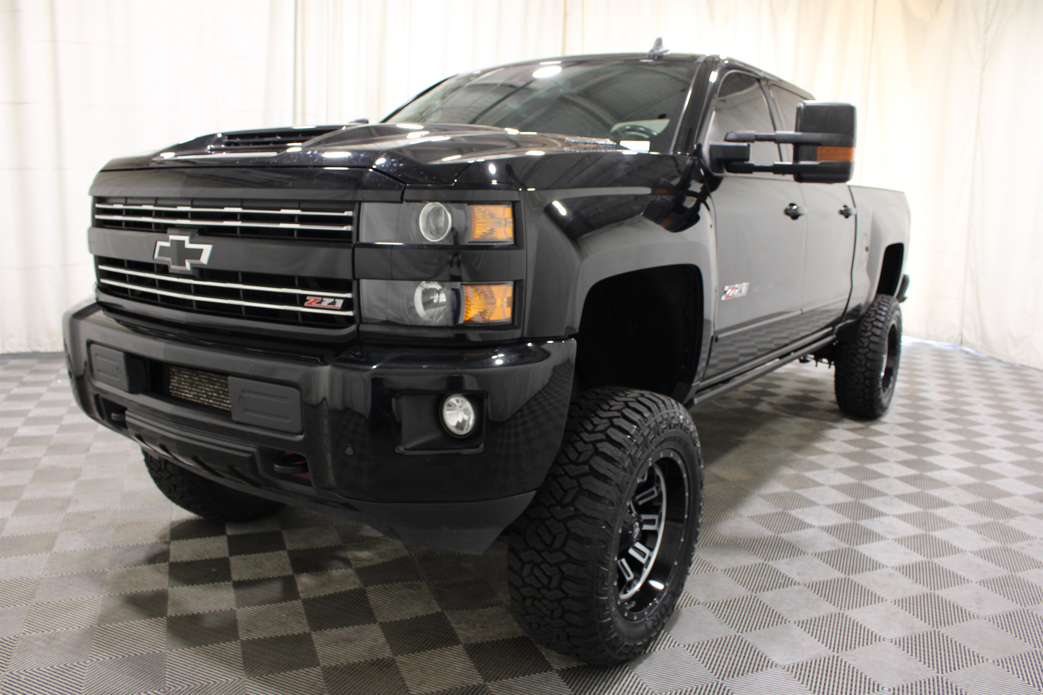 Used 2017 Chevrolet Silverado 2500 LTZ w/ Duramax Plus Package AWD/4WD image 33