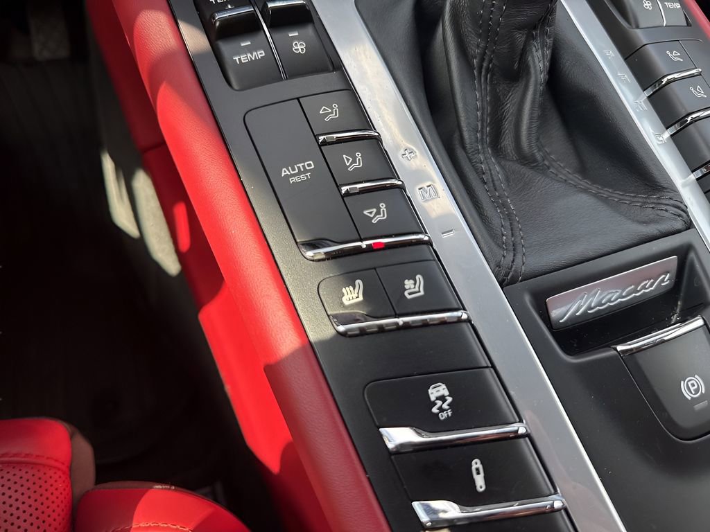 Used 2021 Porsche Macan GTS image 24