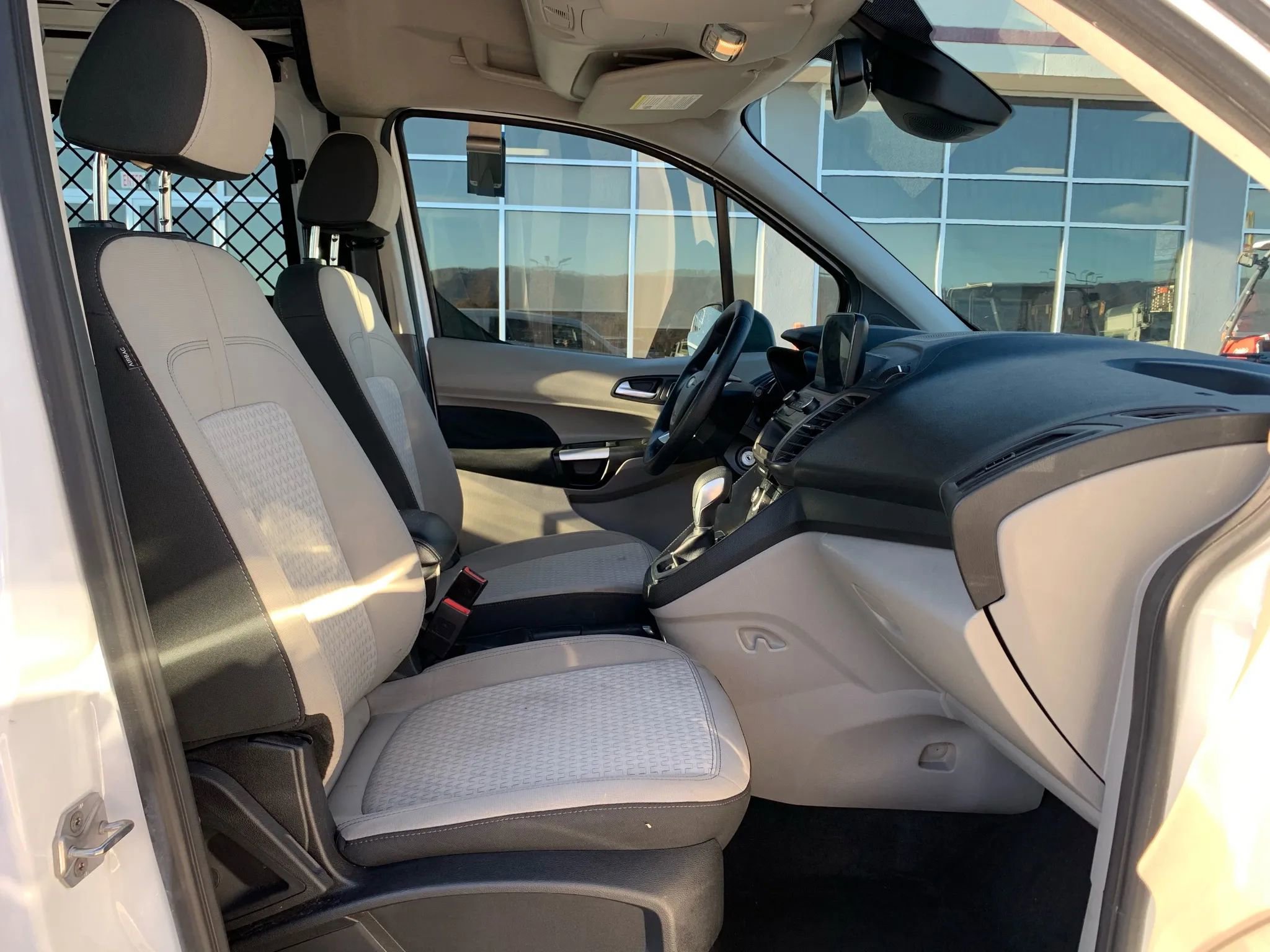 Used 2019 Ford Transit Connect XLT image 20