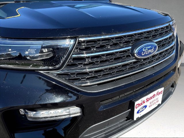 Certified 2023 Ford Explorer XLT w/ Equipment Group 202A AWD/4WD image 36