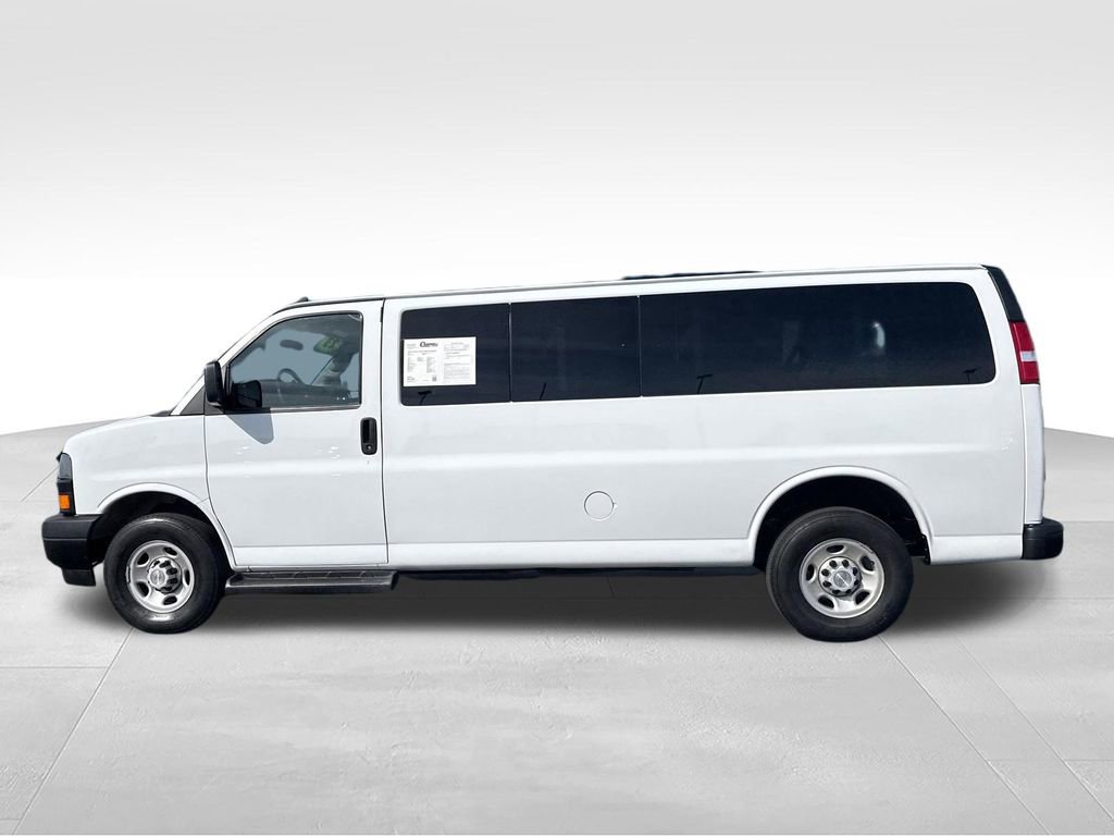 Used 2023 Chevrolet Express 3500 LS RWD image 2