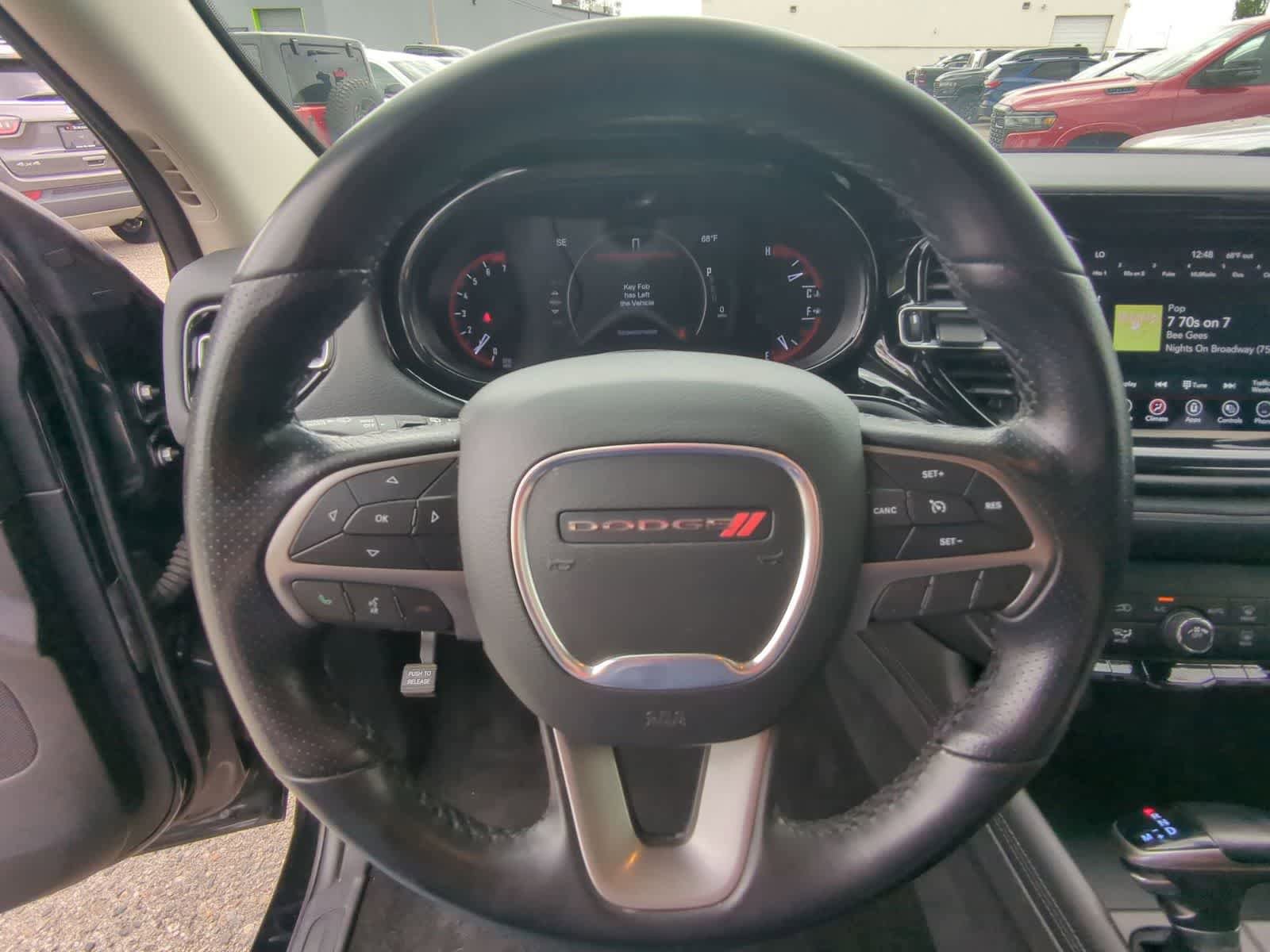 Used 2022 Dodge Durango SXT AWD/4WD image 22