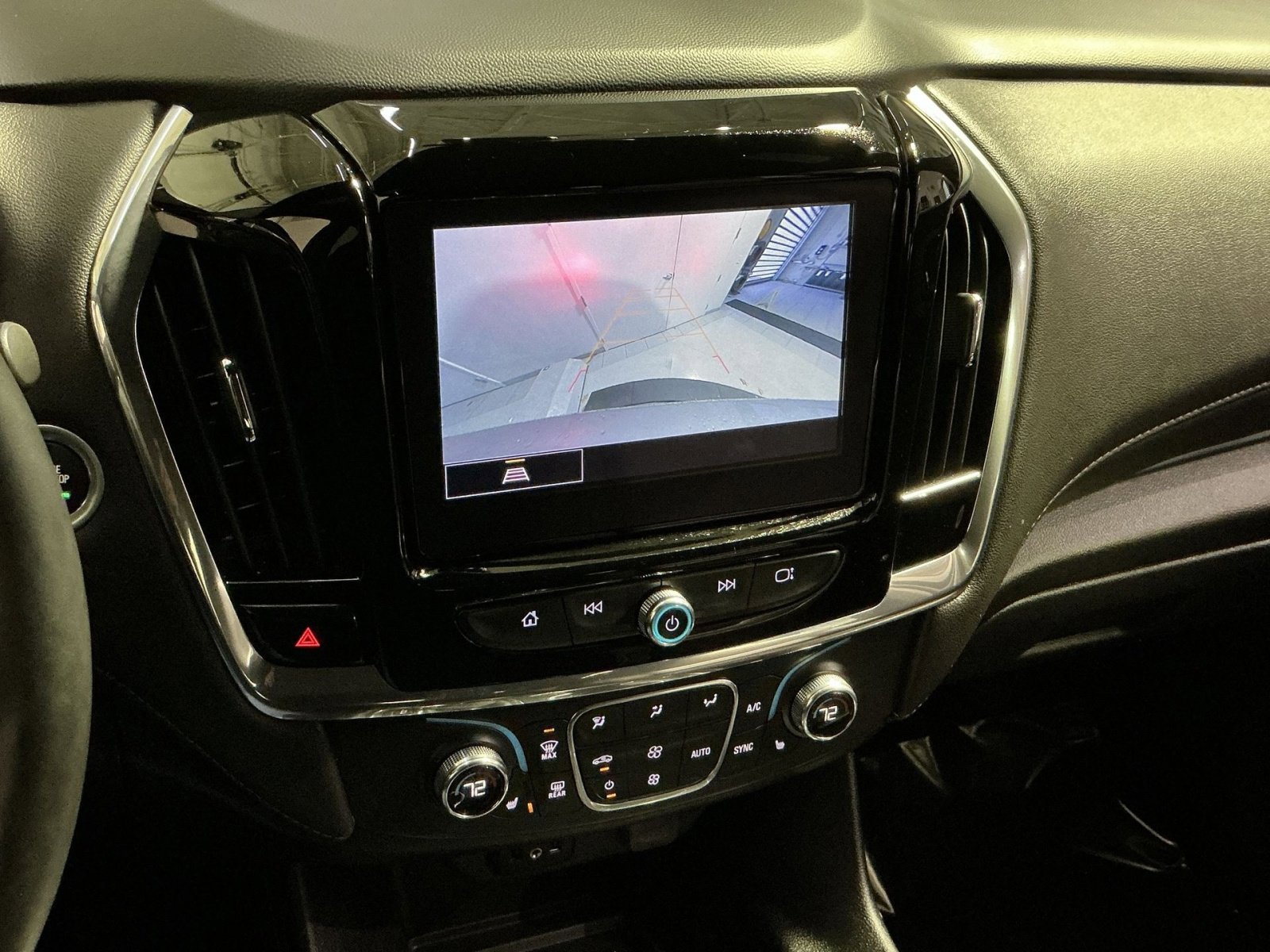 Used 2023 Chevrolet Traverse LT w/ LPO, Floor Liner Package image 27