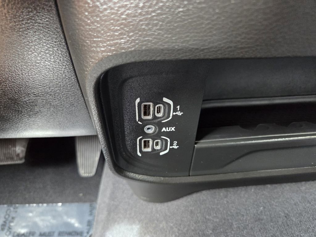 Used 2024 RAM 2500 Big Horn w/ Bed Utility Group image 19