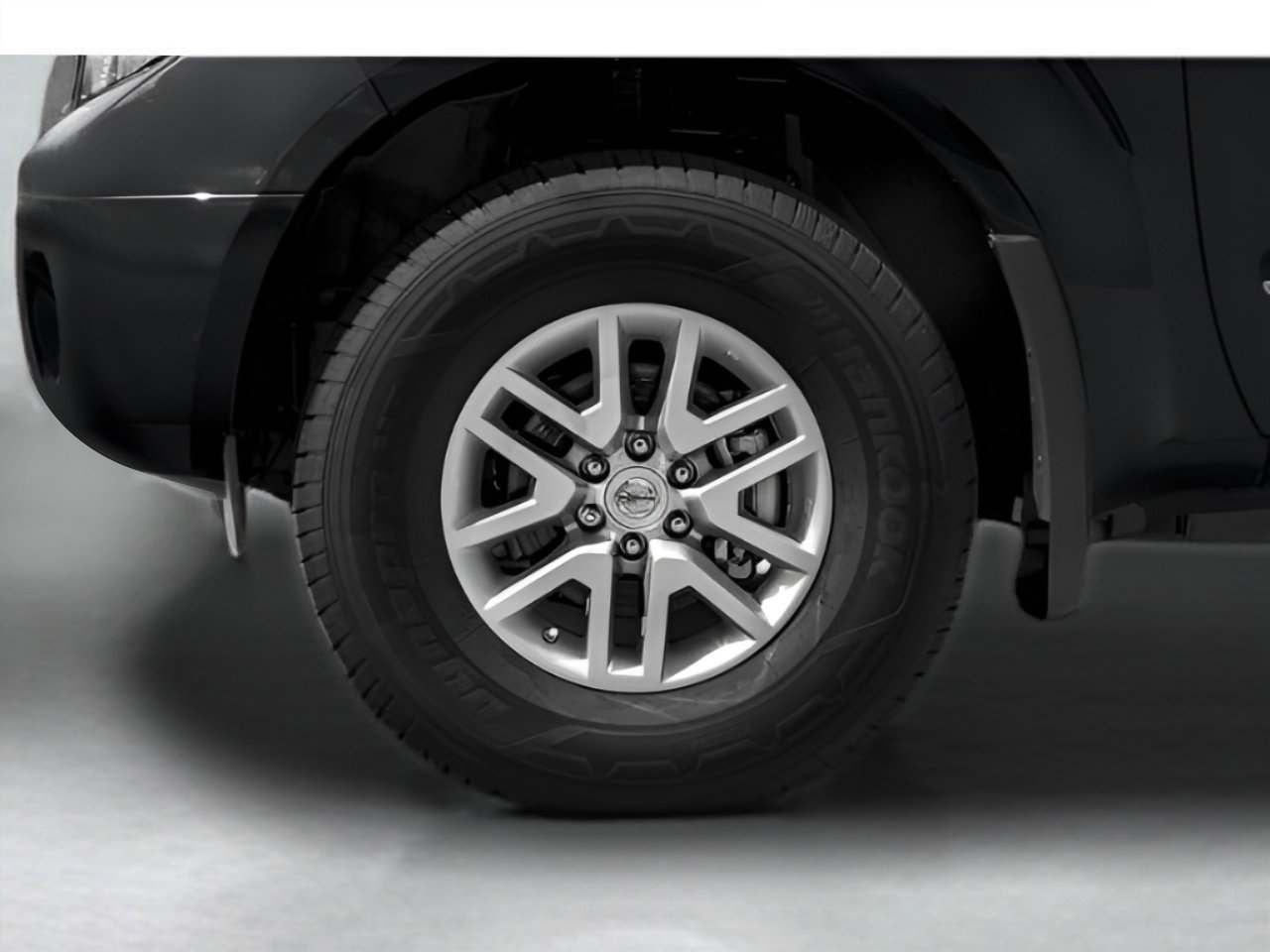 Used 2019 Nissan Frontier SV image 25