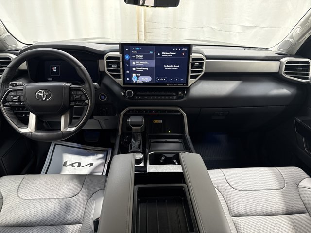Used 2024 Toyota Tundra Limited AWD/4WD image 15