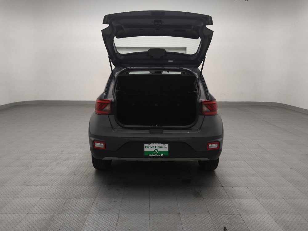 Used 2025 Hyundai Venue SEL image 29