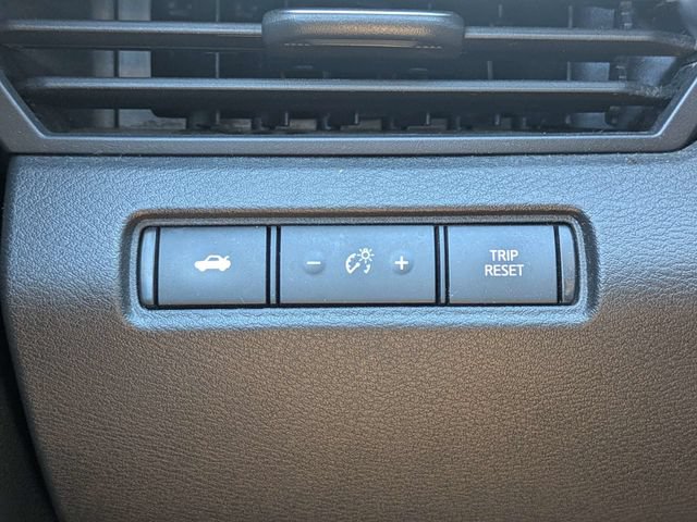 Used 2024 Nissan Altima 2.5 SV FWD image 23