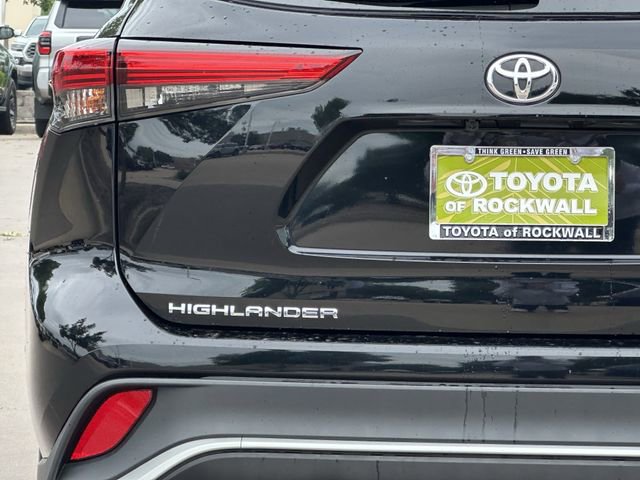 Used 2021 Toyota Highlander XSE FWD image 5