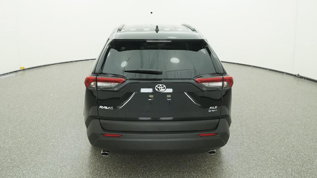 New 2025 Toyota RAV4 XLE image 18